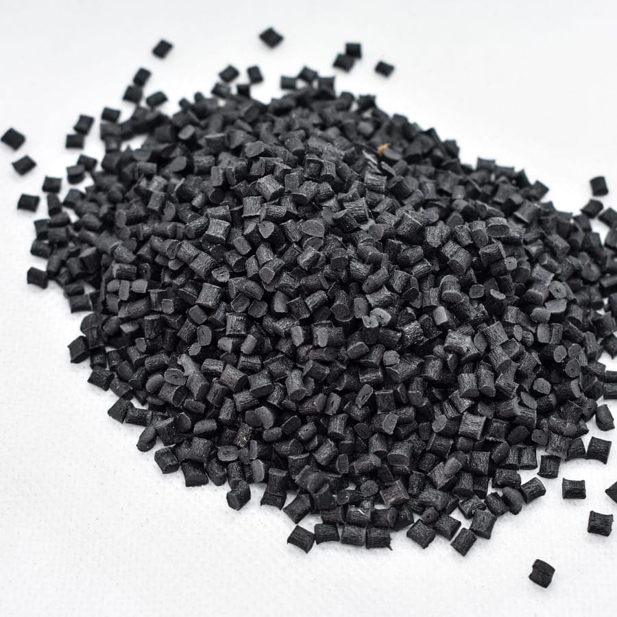 Pellets negros de PBT reciclado